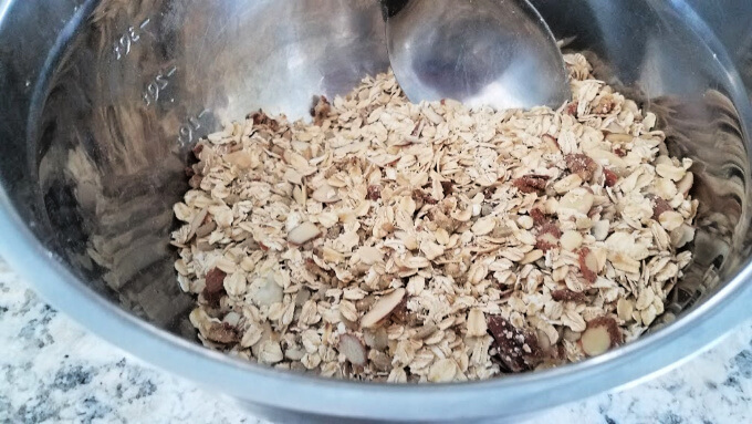 photo of oats, nuts and dried fruit for the bacon granola